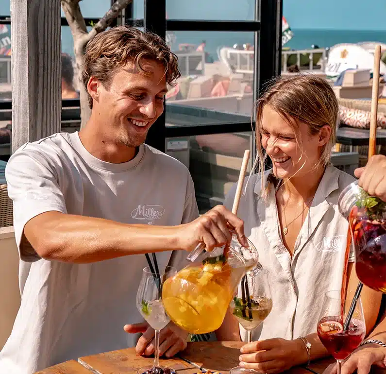 Het team en voordelen bij de bediening